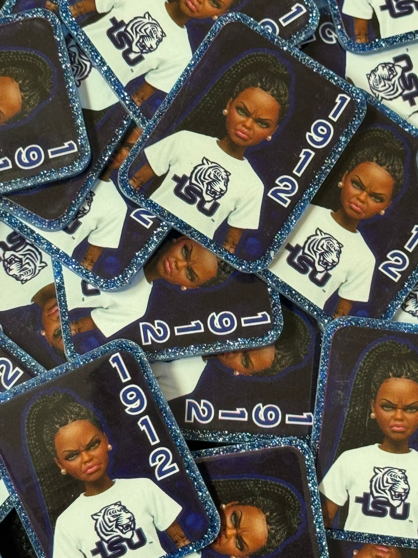 Tennessee State HBCU Doll Mag Safe Pop Socket
