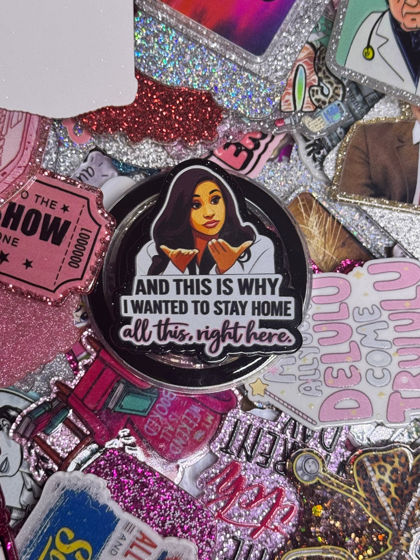 Party With Cardi Mag Safe Pop Socket
